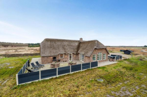 Beautiful Pool House With Outdoor Spa, Built In 2022,